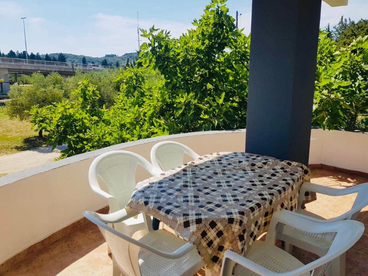 Apartments Flamingo Улцинь Экстерьер фото