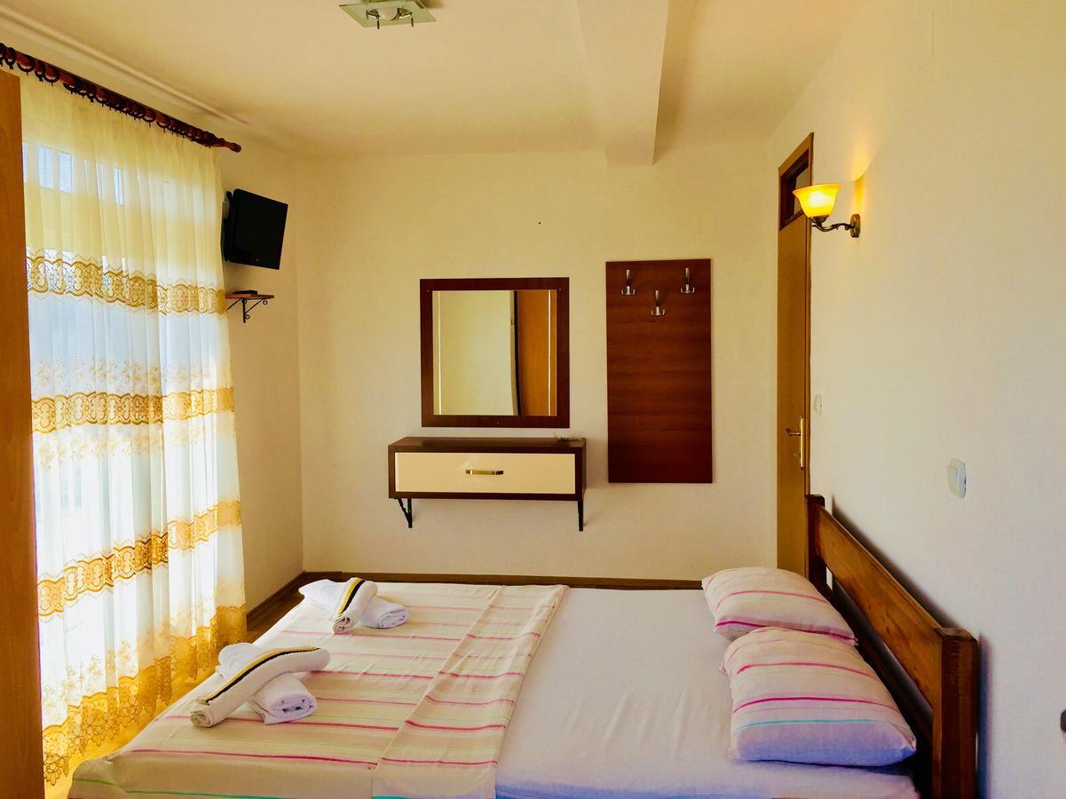 Apartments Flamingo Улцинь Экстерьер фото